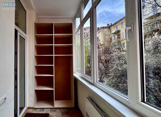 Продаж 3 кімнатної квартири (77/45/15), 2 пов. 4 пов. будинку, <a class="location-link" href="/kiev/" title="Недвижимость Київ">Київ</a>, <a class="location-link" href="/kiev/pecherskij/" title="Недвижимость Печерський район">Печерський р-н</a>, Саксаганського вул., 41В (изображение 6)