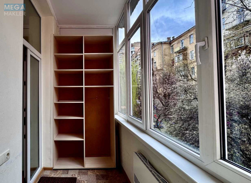 Продаж 3 кімнатної квартири (77/45/15), 2 пов. 4 пов. будинку, <a class="location-link" href="/kiev/" title="Недвижимость Київ">Київ</a>, <a class="location-link" href="/kiev/pecherskij/" title="Недвижимость Печерський район">Печерський р-н</a>, Саксаганського вул., 41В (изображение 6)