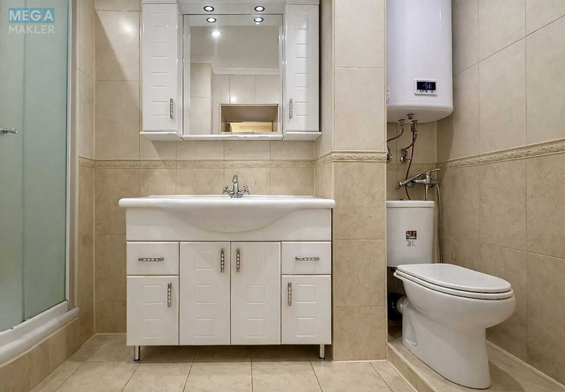 Продаж 3 кімнатної квартири (77/45/15), 2 пов. 4 пов. будинку, <a class="location-link" href="/kiev/" title="Недвижимость Київ">Київ</a>, <a class="location-link" href="/kiev/pecherskij/" title="Недвижимость Печерський район">Печерський р-н</a>, Саксаганського вул., 41В (изображение 8)