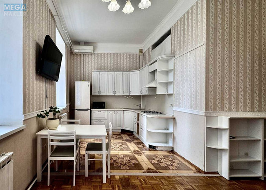 Продаж 3 кімнатної квартири (77/45/15), 2 пов. 4 пов. будинку, <a class="location-link" href="/kiev/" title="Недвижимость Київ">Київ</a>, <a class="location-link" href="/kiev/pecherskij/" title="Недвижимость Печерський район">Печерський р-н</a>, Саксаганського вул., 41В (изображение 15)