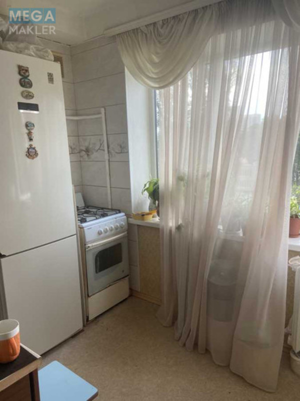 Оренда кімнати (підселення), <a class="location-link" href="/kiev/" title="Недвижимость Київ">Київ</a>, <a class="location-link" href="/kiev/dneprovskij/" title="Недвижимость Дніпровський район">Дніпровський р-н</a>, Юності вул., 9 (изображение 3)