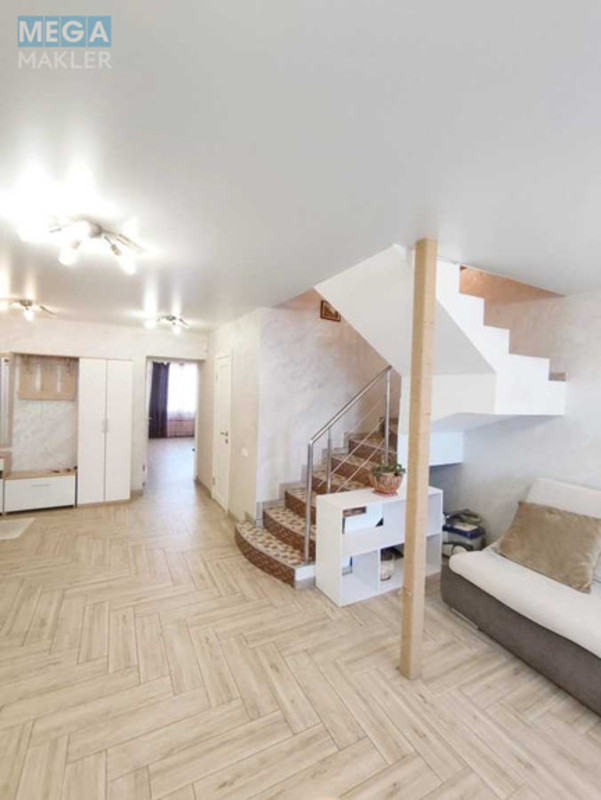 Продаж 3 кімнатної квартири (120/78/17), 9 пов. 11 пов. будинку, <a class="location-link" href="/sofievskaya-borshagovka/" title="Недвижимость Софіївська Борщагівка">Софіївська Борщагівка</a>, Миру, 50 (изображение 4)