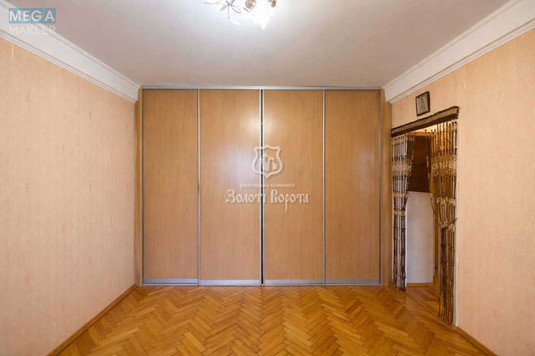 Продаж 1 кімнатної квартири (28,5/14,8/6,6), 4 пов. 5 пов. будинку, <a class="location-link" href="/kiev/" title="Недвижимость Київ">Київ</a>, <a class="location-link" href="/kiev/podolskij/" title="Недвижимость Подільський район">Подільський р-н</a>, Світлицького вул., 23 (изображение 2)