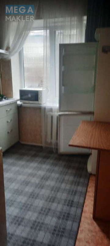 Оренда 3 кімнатної квартири, <a class="location-link" href="/kiev/" title="Недвижимость Київ">Київ</a>, <a class="location-link" href="/kiev/solomenskij/" title="Недвижимость Солом'янський район">Солом'янський р-н</a>, Митрополита Василя Липківського вул., 13 (изображение 2)