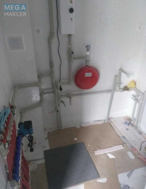 Продаж дома, 1&nbsp; поверх, 137,40&nbsp;кв.м, 5&nbsp;кімнат, ділянка 7&nbsp;соток, <a class="location-link" href="/kiev/" title="Недвижимость Київ">Київ</a>, <a class="location-link" href="/kiev/svyatoshinskij/" title="Недвижимость Святошинський район">Святошинський р-н</a>, 11-а Садова вул., 43 (изображение 16)