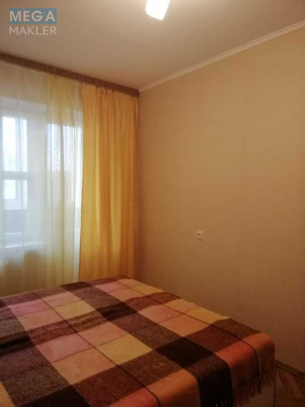 Оренда 3 кімнатної квартири, <a class="location-link" href="/kiev/" title="Недвижимость Київ">Київ</a>, <a class="location-link" href="/kiev/goloseevskij/" title="Недвижимость Голосіївський район">Голосіївський р-н</a>, Голосеевский просп., 15 (изображение 2)