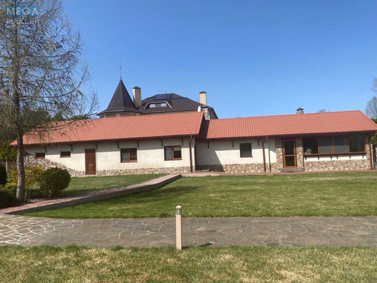 Продаж дома, 2&nbsp;поверху, 265&nbsp;кв.м, 5&nbsp;кімнат, ділянка 40&nbsp;соток, <a class="location-link" href="/kiev/" title="Недвижимость Київ">Київ</a>, <a class="location-link" href="/kiev/darnickij/" title="Недвижимость Дарницький район">Дарницький р-н</a>, Центральна вул. (изображение 15)