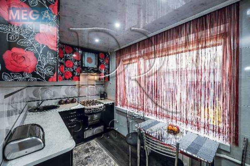 Продаж 2 кімнатної квартири (45/30/7), 1 пов. 5 пов. будинку, <a class="location-link" href="/kiev/" title="Недвижимость Київ">Київ</a>, <a class="location-link" href="/kiev/shevchenkovskij/" title="Недвижимость Шевченківський район">Шевченківський р-н</a>, Турчина Ігоря вулиця, 12Г (изображение 2)