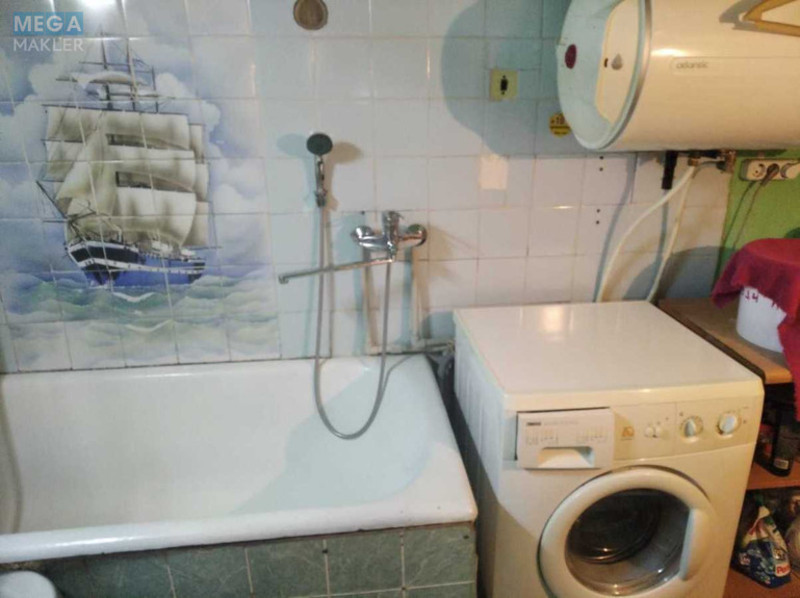 Оренда кімнати (підселення), <a class="location-link" href="/odessa/" title="Недвижимость Одеса">Одеса</a>, <a class="location-link" href="/odessa/primorskij/" title="Недвижимость Приморський район">Приморський р-н</a>, Садовая, 5 (изображение 9)