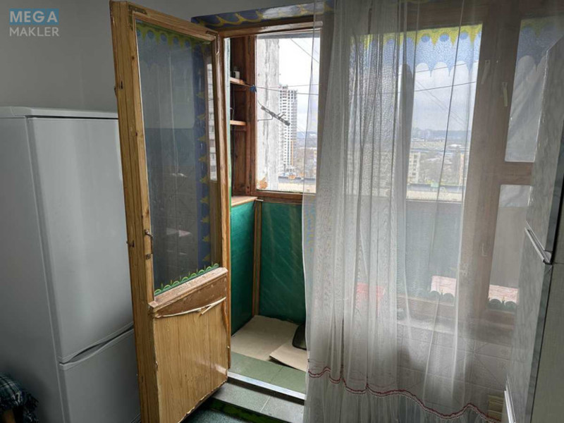 Оренда 1 кімнатної квартири, <a class="location-link" href="/kiev/" title="Недвижимость Київ">Київ</a>, <a class="location-link" href="/kiev/darnickij/" title="Недвижимость Дарницький район">Дарницький р-н</a>, Здолбунівська вул., 5 (изображение 12)