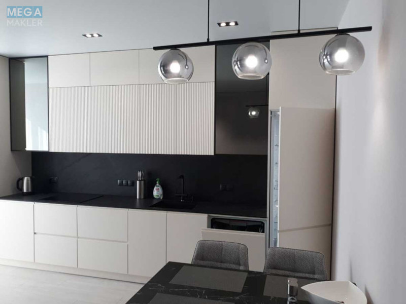 Продаж 4 кімнатної квартири (142/80/30), 9 пов. 10 пов. будинку, <a class="location-link" href="/kiev/" title="Недвижимость Київ">Київ</a>, <a class="location-link" href="/kiev/goloseevskij/" title="Недвижимость Голосіївський район">Голосіївський р-н</a>, Метрологическая ул., 15а (изображение 5)