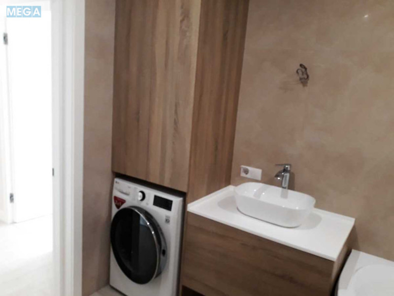 Продаж 4 кімнатної квартири (142/80/30), 9 пов. 10 пов. будинку, <a class="location-link" href="/kiev/" title="Недвижимость Київ">Київ</a>, <a class="location-link" href="/kiev/goloseevskij/" title="Недвижимость Голосіївський район">Голосіївський р-н</a>, Метрологическая ул., 15а (изображение 14)