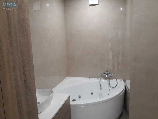 Продаж 4 кімнатної квартири (142/80/30), 9 пов. 10 пов. будинку, <a class="location-link" href="/kiev/" title="Недвижимость Київ">Київ</a>, <a class="location-link" href="/kiev/goloseevskij/" title="Недвижимость Голосіївський район">Голосіївський р-н</a>, Метрологическая ул., 15а (изображение 15)