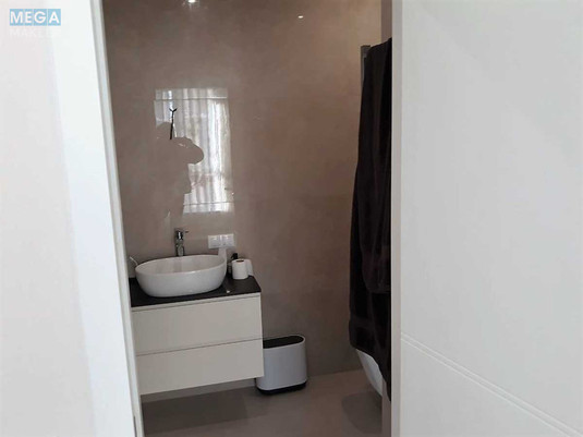 Продаж 4 кімнатної квартири (142/80/30), 9 пов. 10 пов. будинку, <a class="location-link" href="/kiev/" title="Недвижимость Київ">Київ</a>, <a class="location-link" href="/kiev/goloseevskij/" title="Недвижимость Голосіївський район">Голосіївський р-н</a>, Метрологическая ул., 15а (изображение 18)