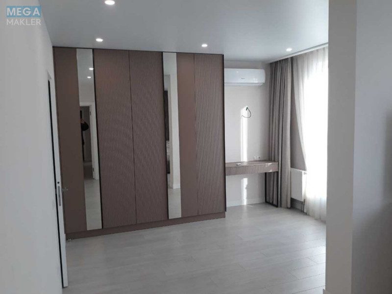 Продаж 4 кімнатної квартири (142/80/30), 9 пов. 10 пов. будинку, <a class="location-link" href="/kiev/" title="Недвижимость Київ">Київ</a>, <a class="location-link" href="/kiev/goloseevskij/" title="Недвижимость Голосіївський район">Голосіївський р-н</a>, Метрологическая ул., 15а (изображение 22)