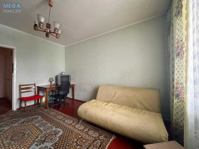 Продаж 3 кімнатної квартири (70/40/8), 6 пов. 9 пов. будинку, <a class="location-link" href="/kiev/" title="Недвижимость Київ">Київ</a>, <a class="location-link" href="/kiev/darnickij/" title="Недвижимость Дарницький район">Дарницький р-н</a>, Здолбунівська вул., 7а (изображение 10)