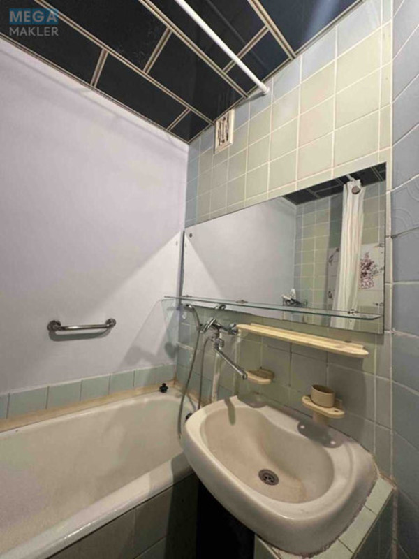 Продаж 3 кімнатної квартири (70/40/8), 6 пов. 9 пов. будинку, <a class="location-link" href="/kiev/" title="Недвижимость Київ">Київ</a>, <a class="location-link" href="/kiev/darnickij/" title="Недвижимость Дарницький район">Дарницький р-н</a>, Здолбунівська вул., 7а (изображение 15)