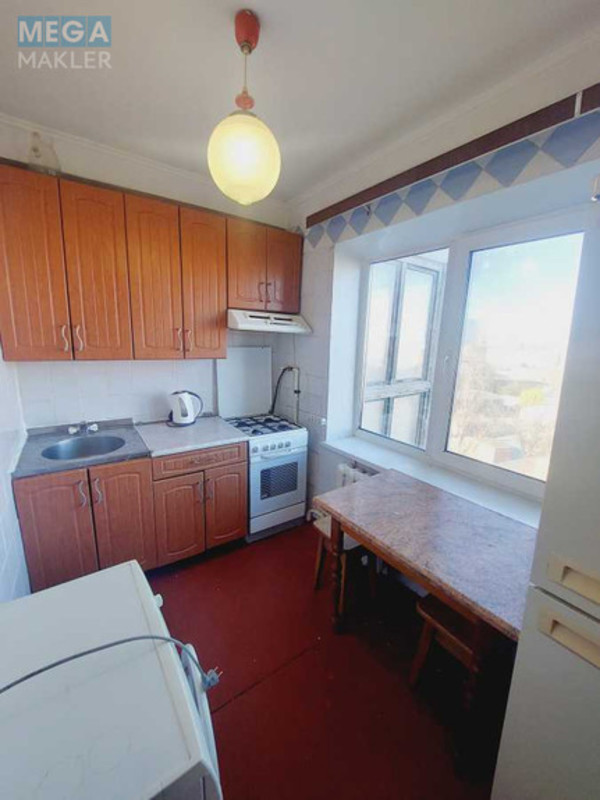 Продаж 2 кімнатної квартири (45/32/7), 9 пов. 9 пов. будинку, <a class="location-link" href="/kiev/" title="Недвижимость Київ">Київ</a>, <a class="location-link" href="/kiev/obolonskij/" title="Недвижимость Оболонський район">Оболонський р-н</a>, Кирилловская ул., 146 (изображение 7)