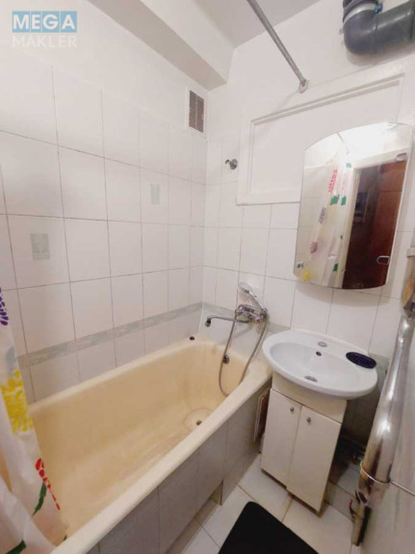 Продаж 2 кімнатної квартири (45/32/7), 9 пов. 9 пов. будинку, <a class="location-link" href="/kiev/" title="Недвижимость Київ">Київ</a>, <a class="location-link" href="/kiev/obolonskij/" title="Недвижимость Оболонський район">Оболонський р-н</a>, Кирилловская ул., 146 (изображение 9)