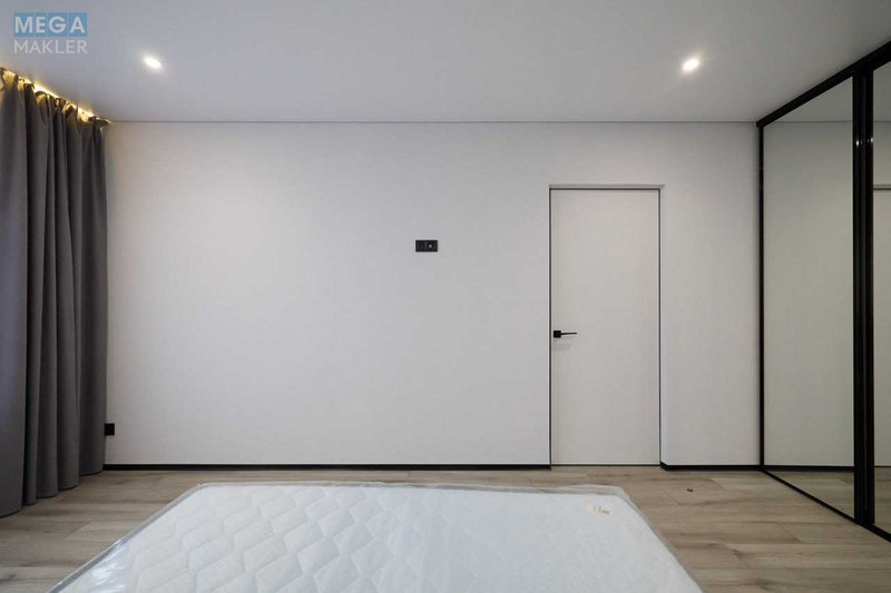 Продаж 1 кімнатної квартири (53/17/17), 21 пов. 23 пов. будинку, <a class="location-link" href="/kiev/" title="Недвижимость Київ">Київ</a>, <a class="location-link" href="/kiev/goloseevskij/" title="Недвижимость Голосіївський район">Голосіївський р-н</a>, Михайла Максимовича вул., 32А (изображение 10)