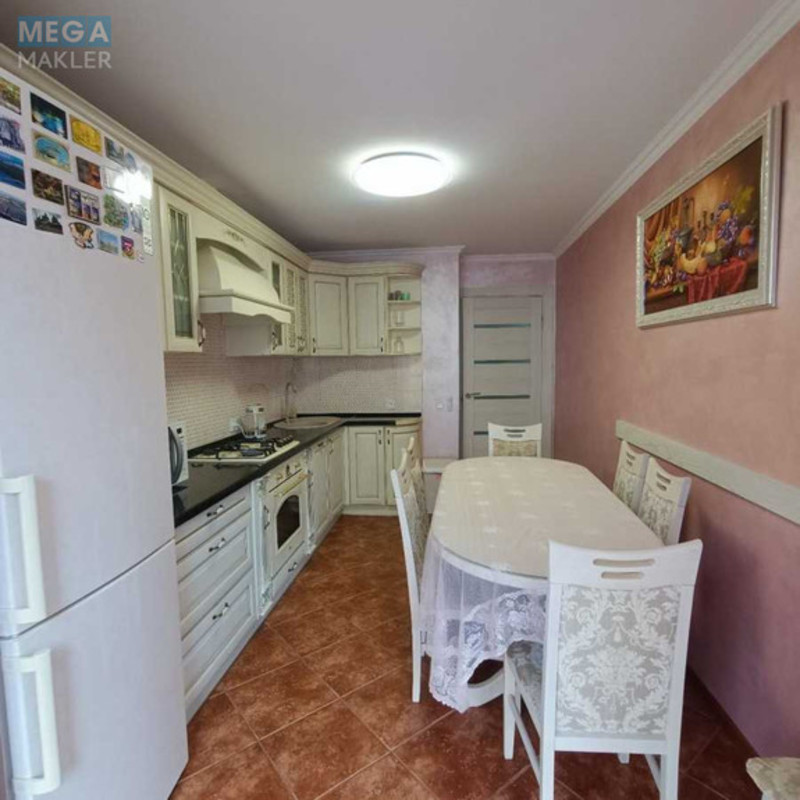 Оренда 2 кімнатної квартири, <a class="location-link" href="/petropavlovskaya-borshagovka/" title="Недвижимость Петропавлівська Борщагівка">Петропавлівська Борщагівка</a>, Соборная (Соборна) ул., 10Б (изображение 2)