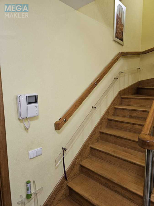 Оренда 3 кімнатної квартири, <a class="location-link" href="/kiev/" title="Недвижимость Київ">Київ</a>, <a class="location-link" href="/kiev/solomenskij/" title="Недвижимость Солом'янський район">Солом'янський р-н</a>, Вузівська вул., 5 (изображение 9)