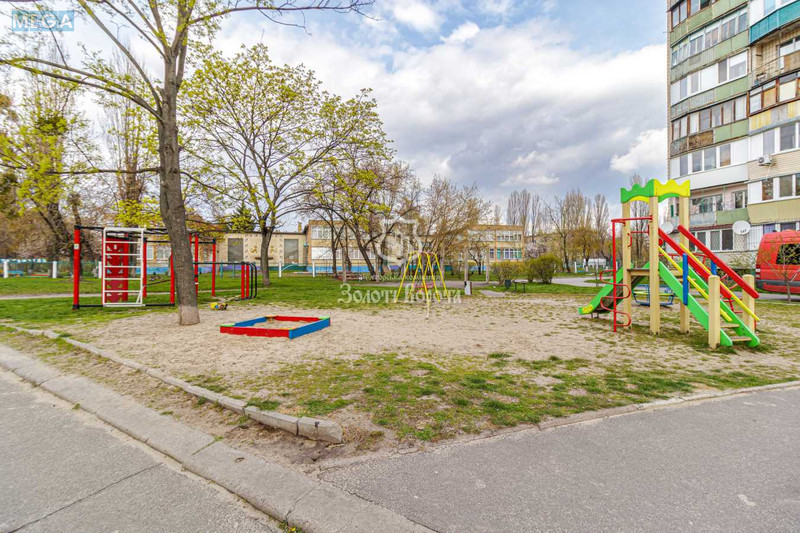 Продаж 1 кімнатної квартири (24,1/12/3,5), 1 пов. 9 пов. будинку, <a class="location-link" href="/kiev/" title="Недвижимость Київ">Київ</a>, <a class="location-link" href="/kiev/dneprovskij/" title="Недвижимость Дніпровський район">Дніпровський р-н</a>, Сулеймана Стальського вул., 8б (изображение 18)