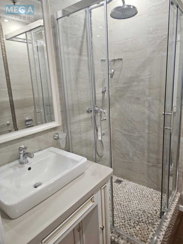 Оренда 4 кімнатні квартири, <a class="location-link" href="/kiev/" title="Недвижимость Київ">Київ</a>, <a class="location-link" href="/kiev/pecherskij/" title="Недвижимость Печерський район">Печерський р-н</a>, Ольгинская ул., 6 (изображение 14)