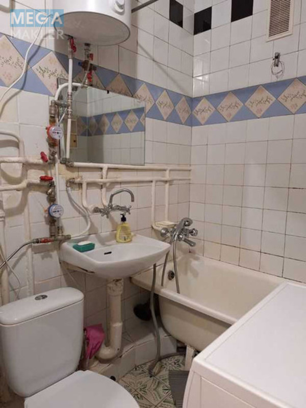 Продаж 2 кімнатної квартири (45/30/6), 4 пов. 5 пов. будинку, <a class="location-link" href="/kiev/" title="Недвижимость Київ">Київ</a>, <a class="location-link" href="/kiev/svyatoshinskij/" title="Недвижимость Святошинський район">Святошинський р-н</a>, Академіка Туполєва вул., 17 (изображение 10)