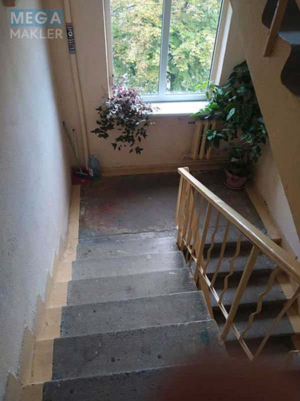 Продаж 2 кімнатної квартири (45/30/6), 4 пов. 5 пов. будинку, <a class="location-link" href="/kiev/" title="Недвижимость Київ">Київ</a>, <a class="location-link" href="/kiev/svyatoshinskij/" title="Недвижимость Святошинський район">Святошинський р-н</a>, Академіка Туполєва вул., 17 (изображение 13)