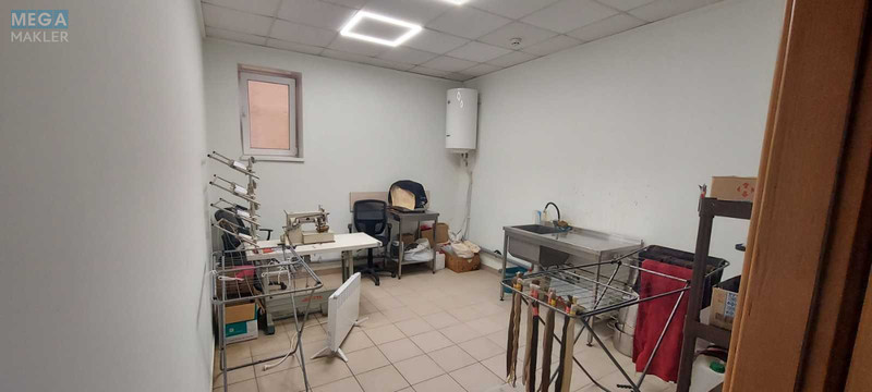 Оренда комерційної нерухомості, 71&nbsp;кв.м, под офис, <a class="location-link" href="/uzhgorod/" title="Недвижимость Ужгород">Ужгород</a>, Легоцького, 48 (изображение 7)