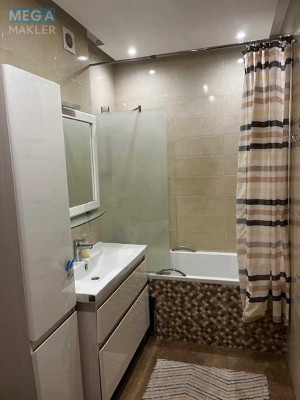 Оренда 3 кімнатної квартири, <a class="location-link" href="/kiev/" title="Недвижимость Київ">Київ</a>, <a class="location-link" href="/kiev/shevchenkovskij/" title="Недвижимость Шевченківський район">Шевченківський р-н</a>, Юрия Ильенко ул., 51Б (изображение 13)