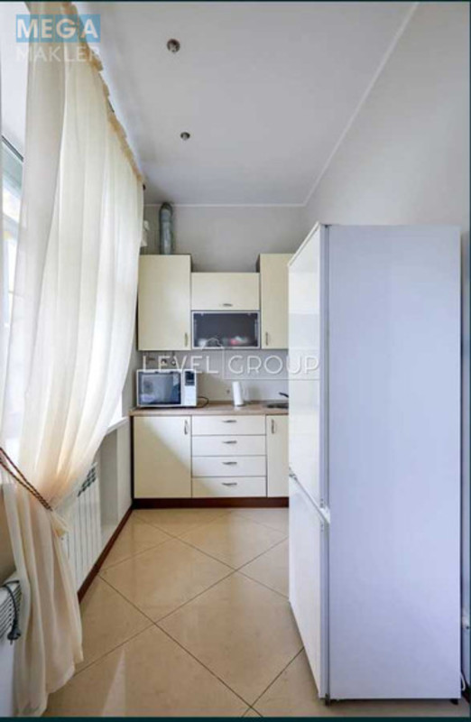 Продаж 2 кімнатної квартири (60/45/5), 1 пов. 5 пов. будинку, <a class="location-link" href="/kiev/" title="Недвижимость Київ">Київ</a>, <a class="location-link" href="/kiev/pecherskij/" title="Недвижимость Печерський район">Печерський р-н</a>, Шелковичная ул., 18б (изображение 8)