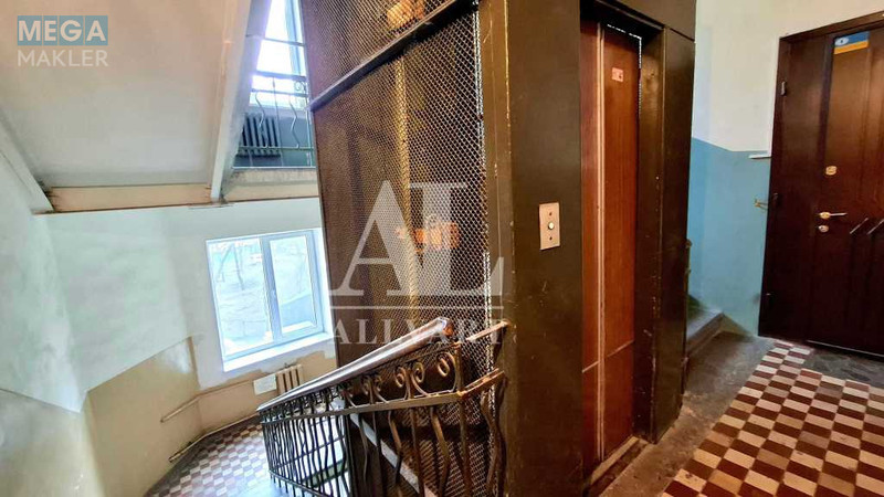 Продаж 3 кімнатної квартири (147,7/?/12), 4 пов. 7 пов. будинку, <a class="location-link" href="/kiev/" title="Недвижимость Київ">Київ</a>, <a class="location-link" href="/kiev/pecherskij/" title="Недвижимость Печерський район">Печерський р-н</a>, Велика Васильківська пл., 67/7 (изображение 18)