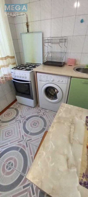 Оренда 1 кімнатної квартири, <a class="location-link" href="/kiev/" title="Недвижимость Київ">Київ</a>, <a class="location-link" href="/kiev/desnyanskij/" title="Недвижимость Деснянський район">Деснянський р-н</a>, Братиславская ул., 18 (изображение 7)