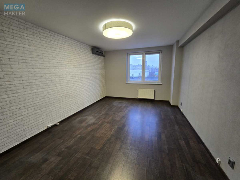 Продаж 4 кімнатної квартири (160/100/20), 5 пов. 9 пов. будинку, <a class="location-link" href="/kiev/" title="Недвижимость Київ">Київ</a>, <a class="location-link" href="/kiev/dneprovskij/" title="Недвижимость Дніпровський район">Дніпровський р-н</a>, Раисы Окипной ул., 4 (изображение 6)