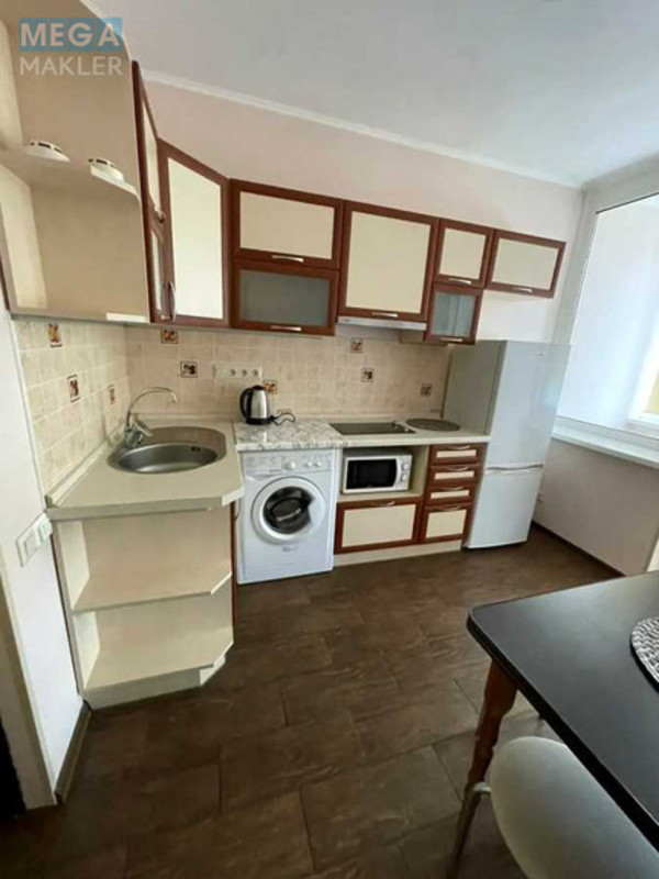 Оренда 1 кімнатної квартири, <a class="location-link" href="/kiev/" title="Недвижимость Київ">Київ</a>, <a class="location-link" href="/kiev/obolonskij/" title="Недвижимость Оболонський район">Оболонський р-н</a>, Богатырская ул., 6А (изображение 2)