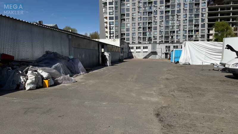 Продаж комерційної нерухомості, 3&nbsp;000&nbsp;кв.м, под склад, <a class="location-link" href="/kiev/" title="Недвижимость Київ">Київ</a>, <a class="location-link" href="/kiev/goloseevskij/" title="Недвижимость Голосіївський район">Голосіївський р-н</a>, Науки просп., 57 (изображение 2)