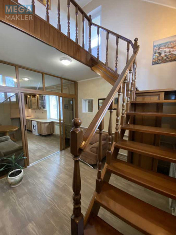 Продаж дома, 2&nbsp;поверху, 207&nbsp;кв.м, 6&nbsp;кімнат, ділянка 8,10&nbsp;соток, <a class="location-link" href="/borispol/" title="Недвижимость Бориспіль">Бориспіль</a>, Садова (изображение 3)