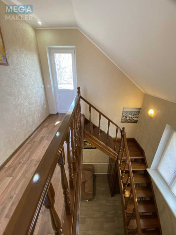 Продаж дома, 2&nbsp;поверху, 207&nbsp;кв.м, 6&nbsp;кімнат, ділянка 8,10&nbsp;соток, <a class="location-link" href="/borispol/" title="Недвижимость Бориспіль">Бориспіль</a>, Садова (изображение 6)