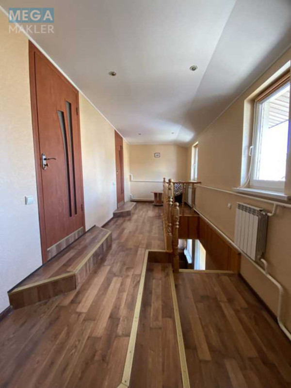 Продаж дома, 2&nbsp;поверху, 207&nbsp;кв.м, 6&nbsp;кімнат, ділянка 8,10&nbsp;соток, <a class="location-link" href="/borispol/" title="Недвижимость Бориспіль">Бориспіль</a>, Садова (изображение 16)