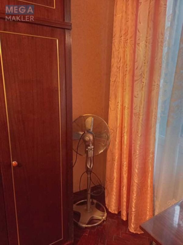 Оренда 3 кімнатної квартири, <a class="location-link" href="/kiev/" title="Недвижимость Київ">Київ</a>, <a class="location-link" href="/kiev/solomenskij/" title="Недвижимость Солом'янський район">Солом'янський р-н</a>, Авиаконструктора Антонова ул., 15 (изображение 6)