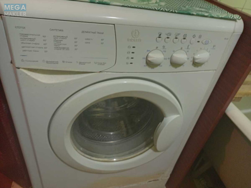 Оренда 3 кімнатної квартири, <a class="location-link" href="/kiev/" title="Недвижимость Київ">Київ</a>, <a class="location-link" href="/kiev/solomenskij/" title="Недвижимость Солом'янський район">Солом'янський р-н</a>, Авиаконструктора Антонова ул., 15 (изображение 16)