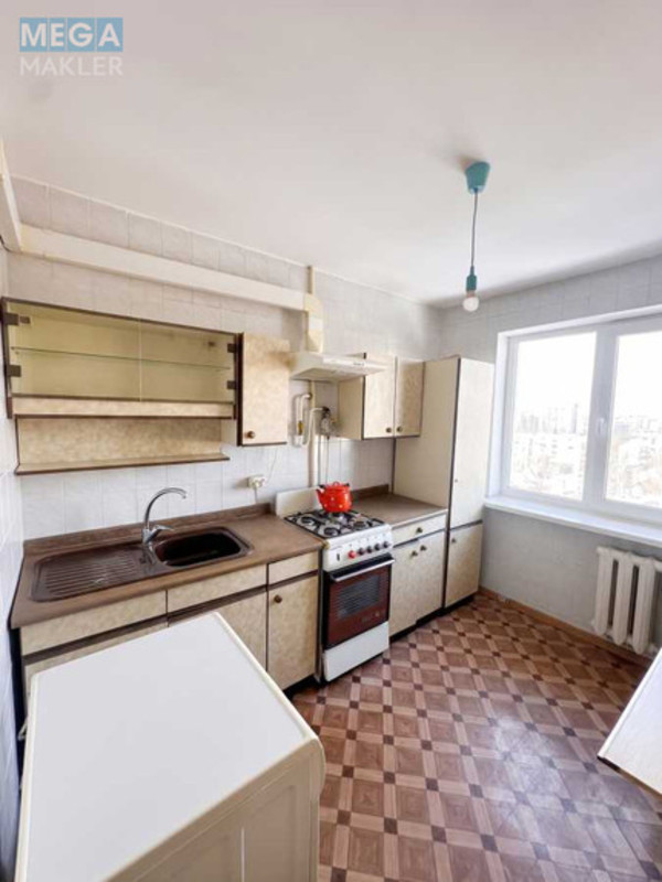 Продаж 2 кімнатної квартири (46/30/7), 6 пов. 9 пов. будинку, <a class="location-link" href="/kiev/" title="Недвижимость Київ">Київ</a>, <a class="location-link" href="/kiev/solomenskij/" title="Недвижимость Солом'янський район">Солом'янський р-н</a>, Гарматна вул., 28 (изображение 3)