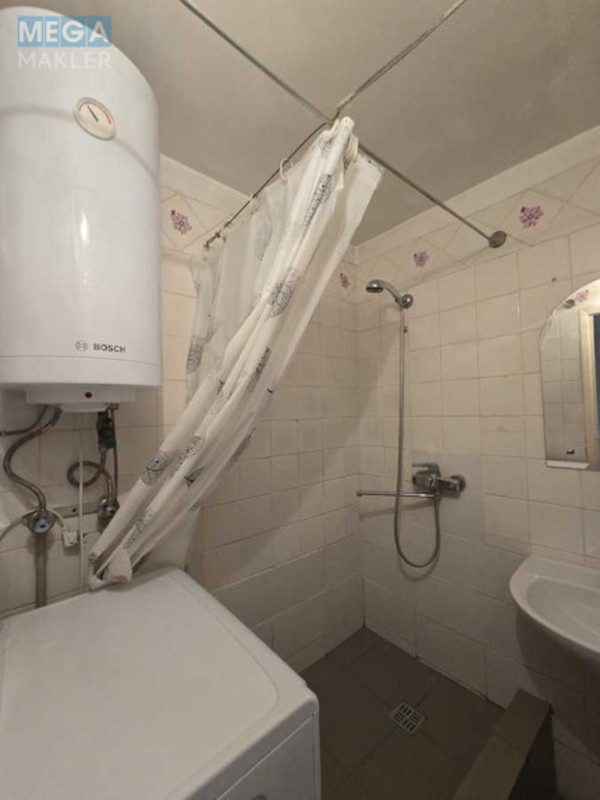 Продаж 2 кімнатної квартири (60/34/8), 3 пов. 9 пов. будинку, <a class="location-link" href="/kiev/" title="Недвижимость Київ">Київ</a>, <a class="location-link" href="/kiev/svyatoshinskij/" title="Недвижимость Святошинський район">Святошинський р-н</a>, Николая Ушакова ул., 12 (изображение 5)