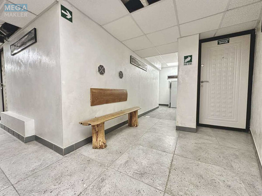 Оренда комерційної нерухомості, 12&nbsp;кв.м, под офис, <a class="location-link" href="/kiev/" title="Недвижимость Київ">Київ</a>, <a class="location-link" href="/kiev/goloseevskij/" title="Недвижимость Голосіївський район">Голосіївський р-н</a>, Саперно-Слобідська вул., 8 (изображение 7)