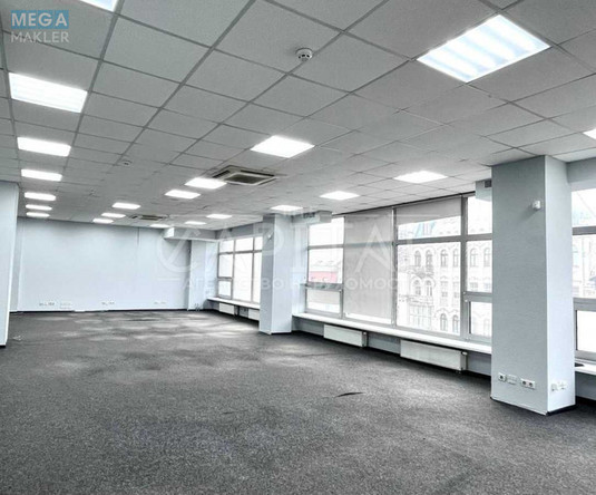 Оренда окремої будівлі/побудови, 300&nbsp;кв.м, <a class="location-link" href="/kiev/" title="Недвижимость Київ">Київ</a>, <a class="location-link" href="/kiev/goloseevskij/" title="Недвижимость Голосіївський район">Голосіївський р-н</a>, Велика Васильківська вул. (изображение 3)