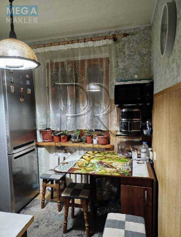 Продаж 1 кімнатної квартири (32/17/6), 3 пов. 5 пов. будинку, <a class="location-link" href="/kiev/" title="Недвижимость Київ">Київ</a>, <a class="location-link" href="/kiev/podolskij/" title="Недвижимость Подільський район">Подільський р-н</a>, Їжакевича Івана вулиця, 7/10 (изображение 10)