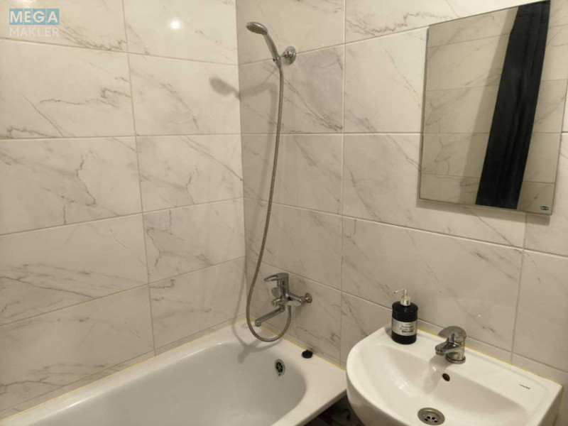 Оренда 1 кімнатної квартири, <a class="location-link" href="/kiev/" title="Недвижимость Київ">Київ</a>, <a class="location-link" href="/kiev/darnickij/" title="Недвижимость Дарницький район">Дарницький р-н</a>, Вишняковская ул., 5А (изображение 7)