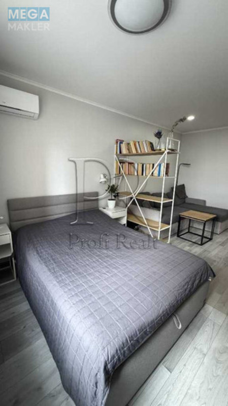 Продаж 1 кімнатної квартири (42/18/10), 15 пов. 25 пов. будинку, <a class="location-link" href="/kiev/" title="Недвижимость Київ">Київ</a>, <a class="location-link" href="/kiev/goloseevskij/" title="Недвижимость Голосіївський район">Голосіївський р-н</a>, Ломоносова вулиця, 36В (изображение 9)